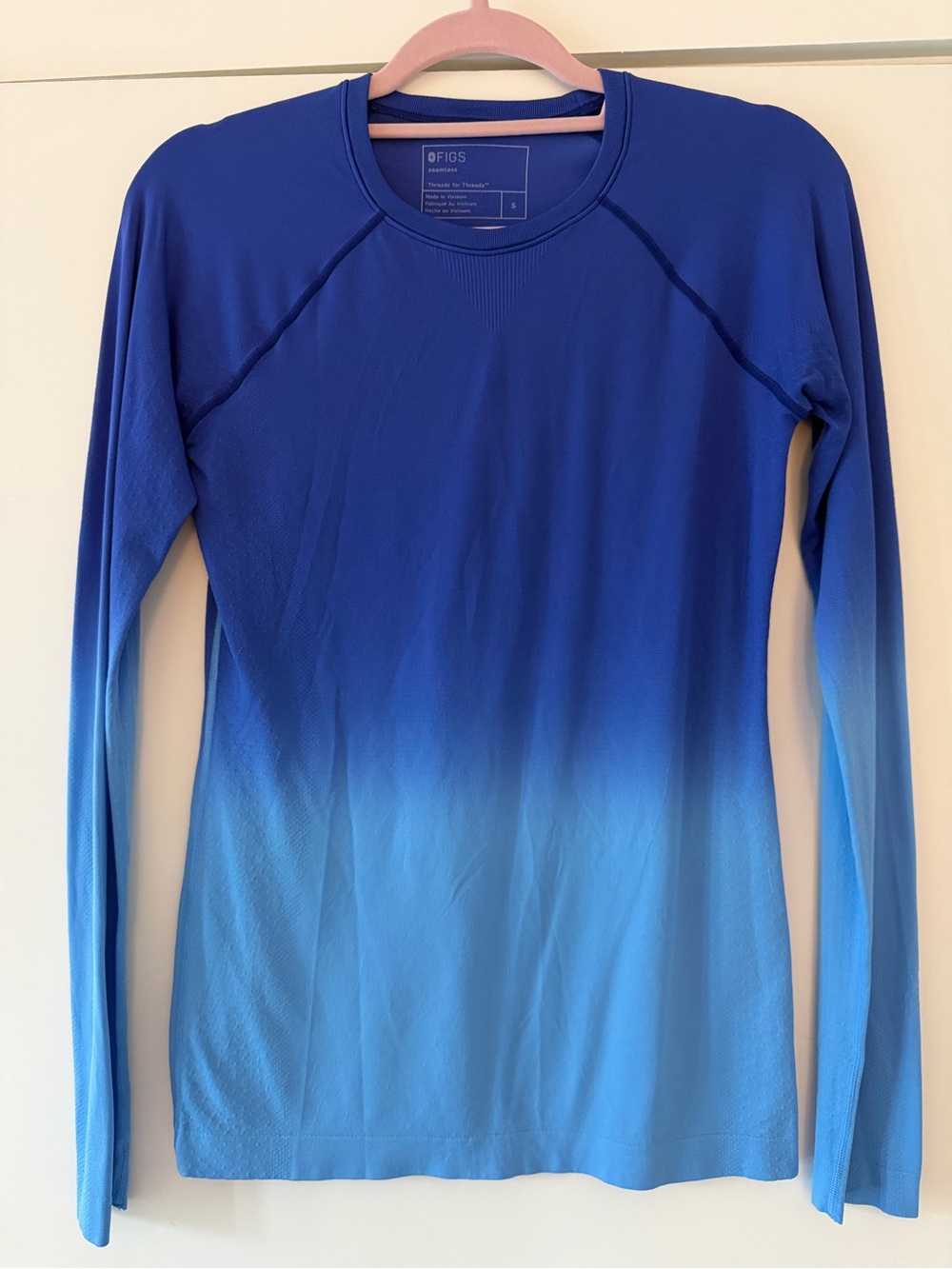 FIGS Women's Ombre Deep Royal Blue Salta Seamless - Longsleeve Underscrub Small